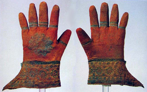 история мужских перчаток